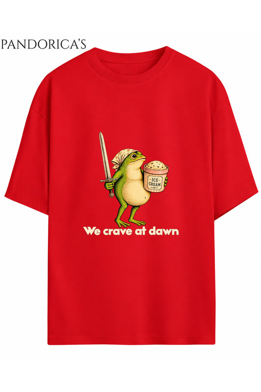 Kadın Hamile Temalı "We Crave At Dawn" Yazılı Dondurma Sevimli Kurbağa Baskılı Oversize Pamuklu Tişört Bisiklet Yaka