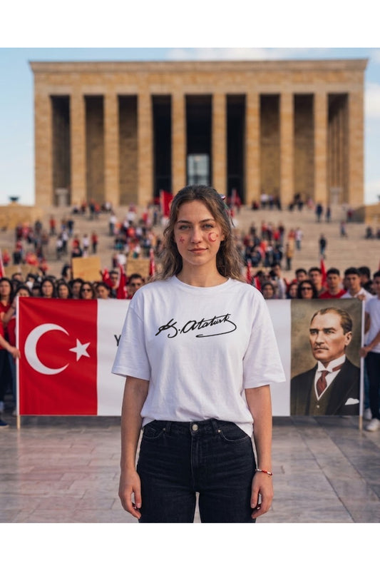 Pandorica's Mustafa Kemal ATATÜRK Tasarımı İmzalı Baskılı Unisex Pamuklu T-shirt