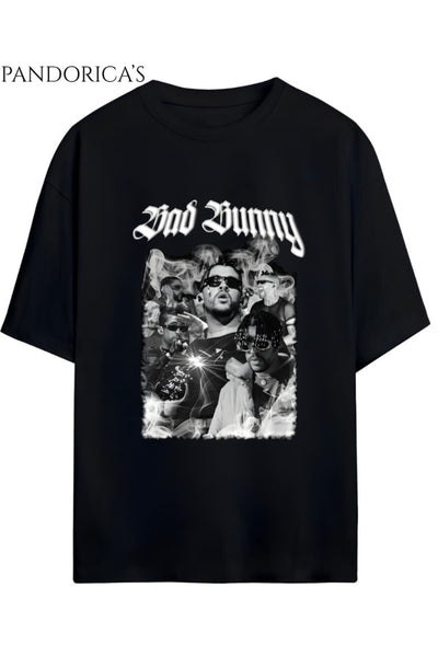 BAD BUNNY TASARIM SERİSİ KOLAJ STİLİ YAZILI BASKILI RELAXED KALIP PAMUKLU UNISEX TİŞÖRT